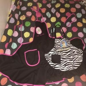 “Sisters forever” Anna and Elsa frozen aprons