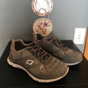 Sketchers Lite Wright sneakers