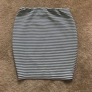 Stripped Pencil Skirt