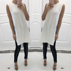 • Hanna Sleeveless Sweater •