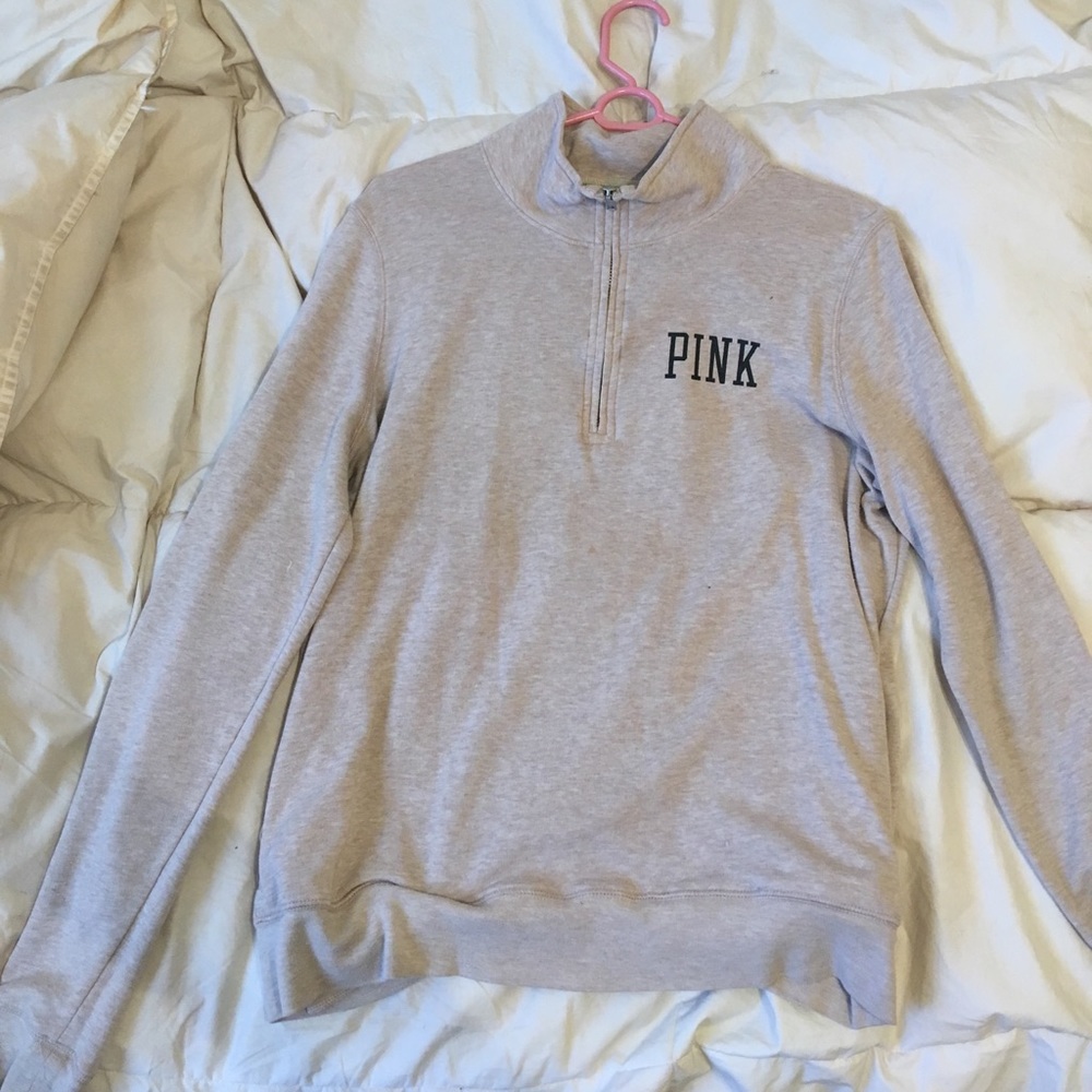 Half zip VS Pink pull over