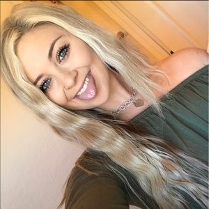 Meet your Posher, Brooke