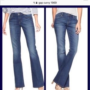 Gap curvy boot cut medium wash