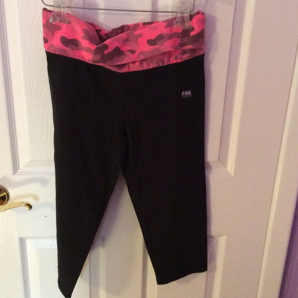 Victoria Secret/PINK Yoga Cropped Legging