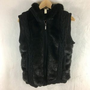 Green Tea Women's Black Hooded Zip Vest - Small