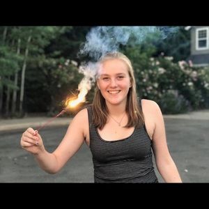 Meet your Posher, Hannah