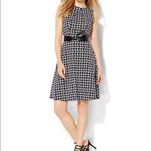 Pleatneck print dress