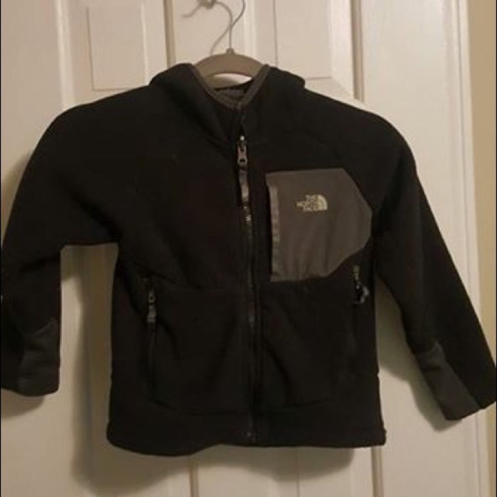 Boys Northface heavy jacket size 5