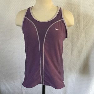 Nike Women’s athletic wear Top Size Large