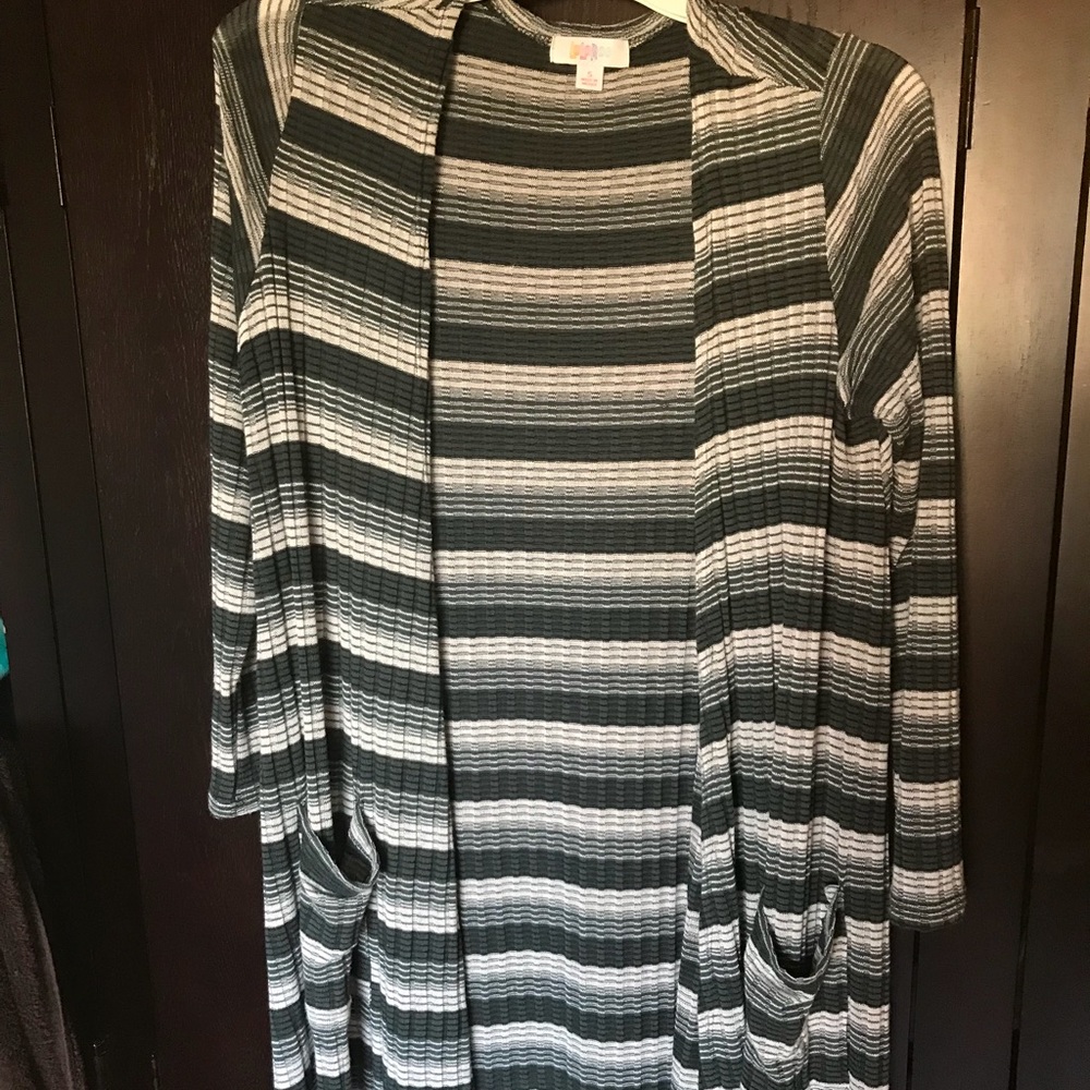 Lularoe sarah!