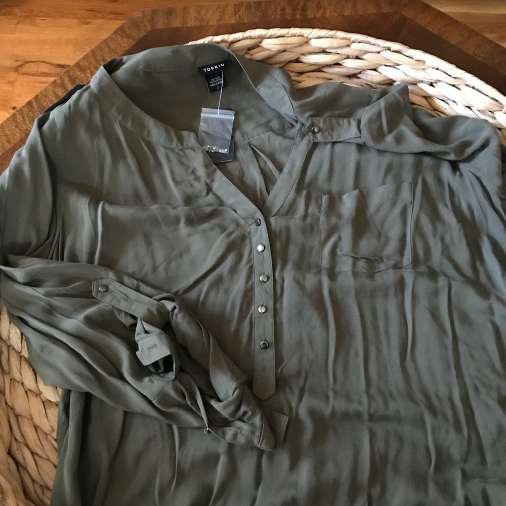 Blouse plus size