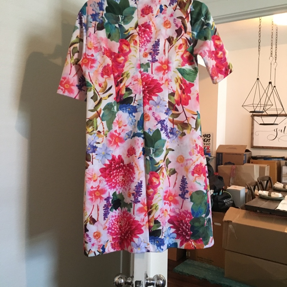 Flower Pattern Dress - image 3