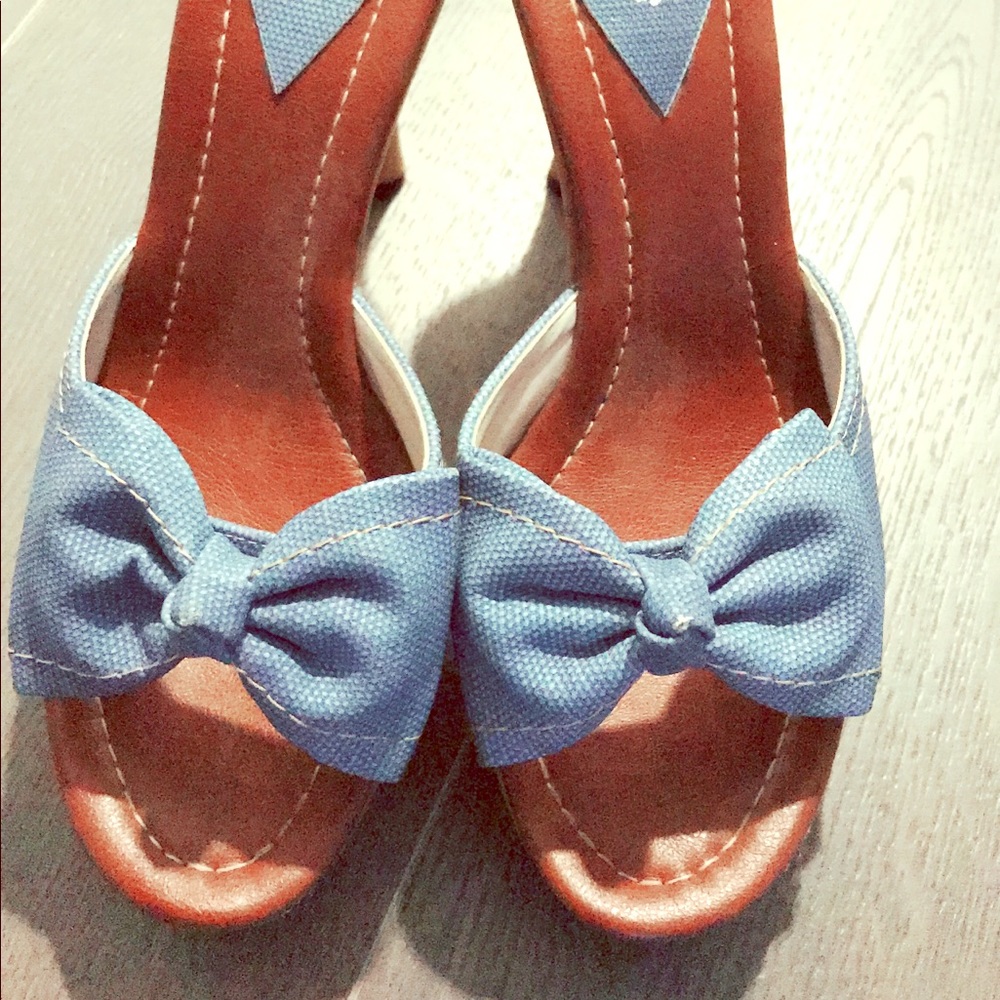 Denim blue sandal