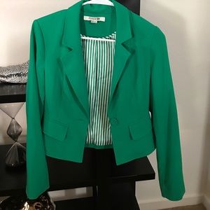Beautiful green blazer in great condition