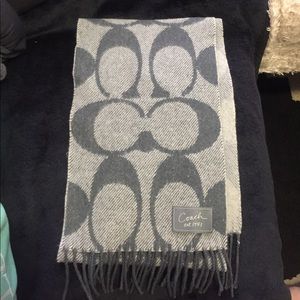 Coach Wool Gray Scarf