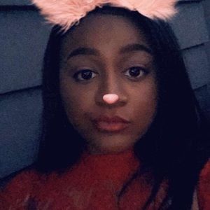 Meet your Posher, Lamecia