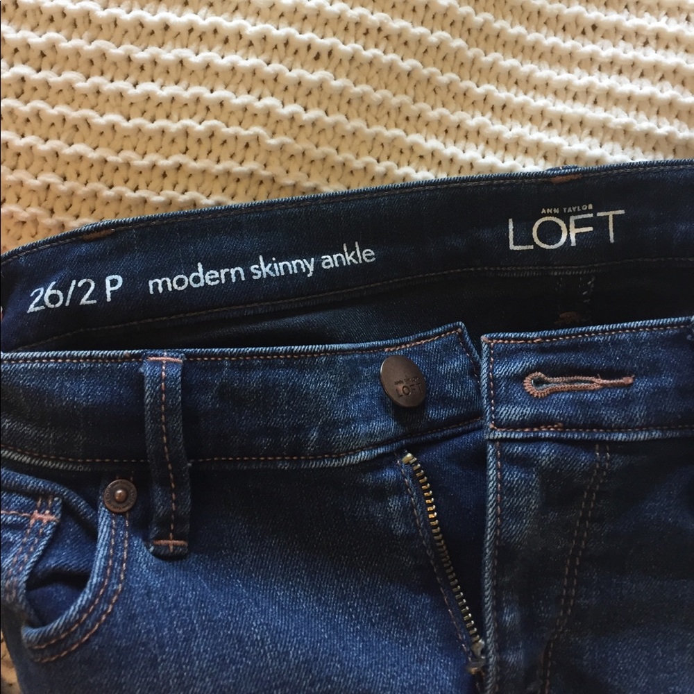 Ann Taylor Loft 26P NWT jeans (size 2)