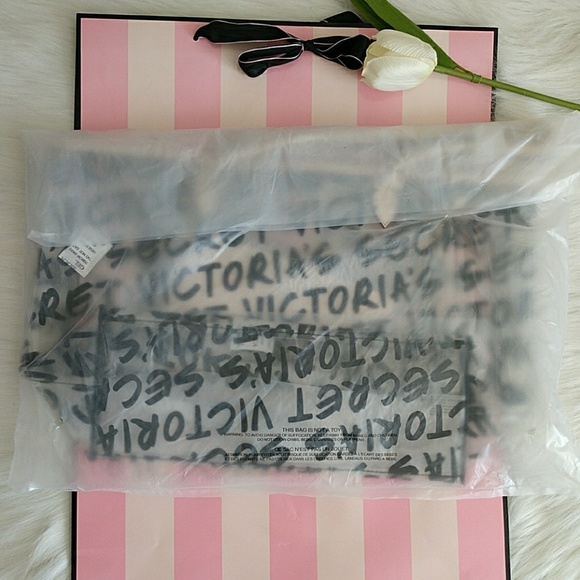 VS CLEAR PLASTIC MONOGRAM TOTE + POUCH.SET - Picture 3 of 4
