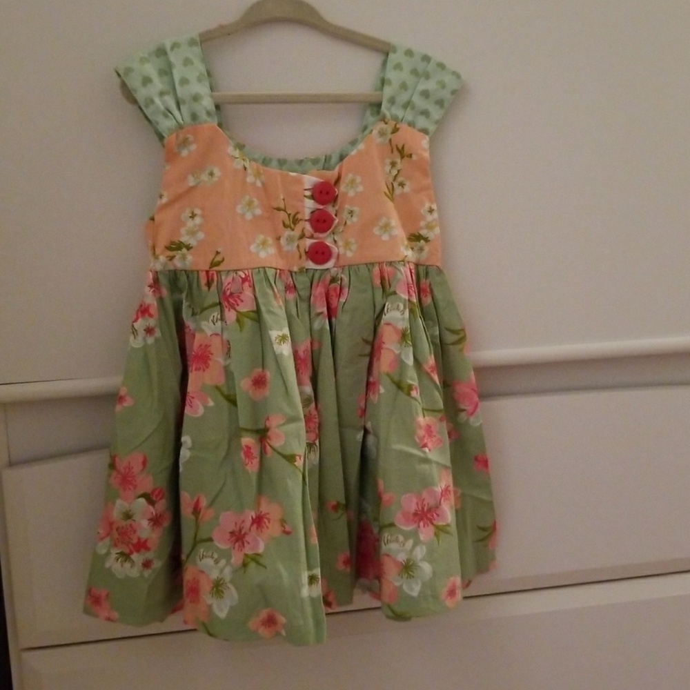 Jelly the Pug Twirl Top