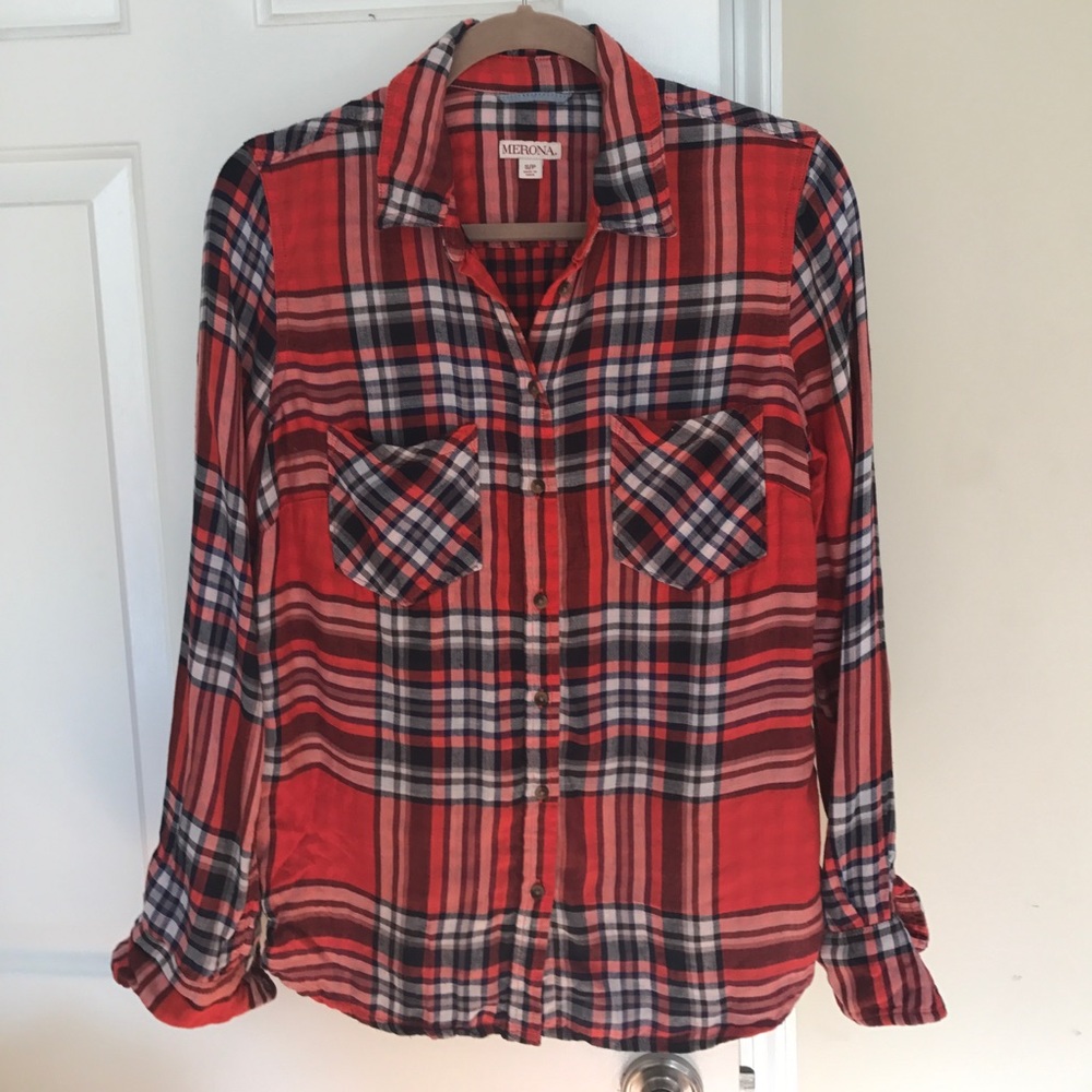 Soft plaid button-up!