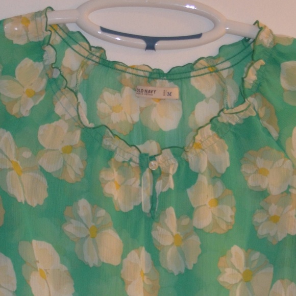 Old Navy Sheer Peplum 3/4 sleeve blouse - Picture 2 of 4