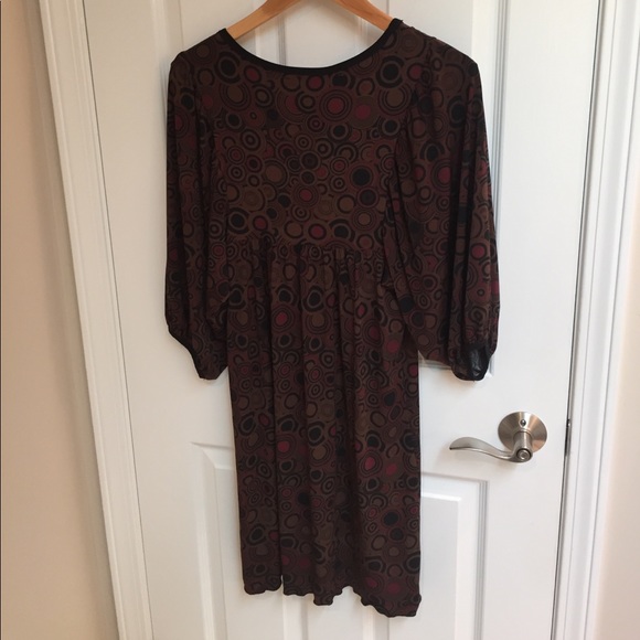 Max studio geometric black maroon dress. - Picture 3 of 5