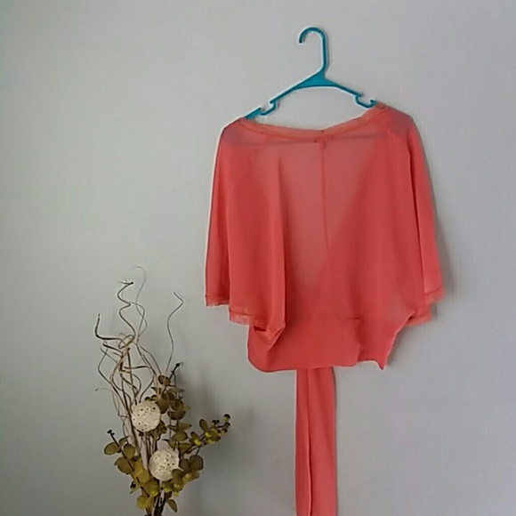 🌺Spring color🌺 Apt. 9 crop top - Picture 4 of 4