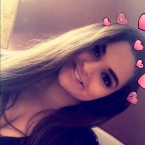 Meet your Posher, Angela