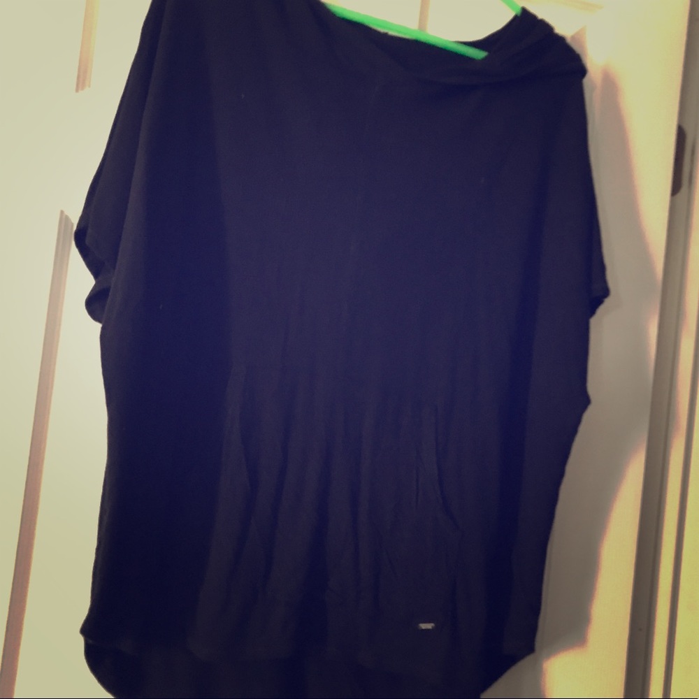 Large Bliss Black Cape Hooded Short Sleeve Spa