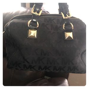 Black medium Mk Grayson