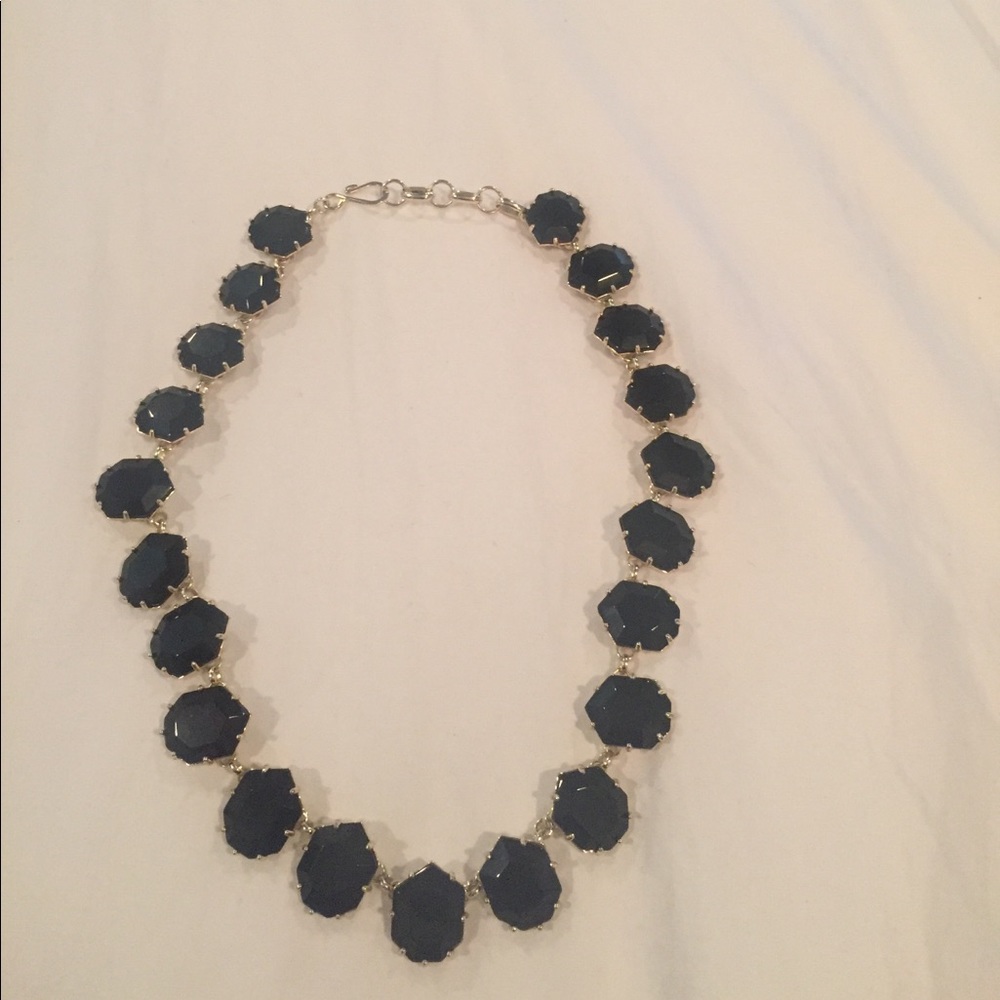 Kendra Scott Sam necklace.
