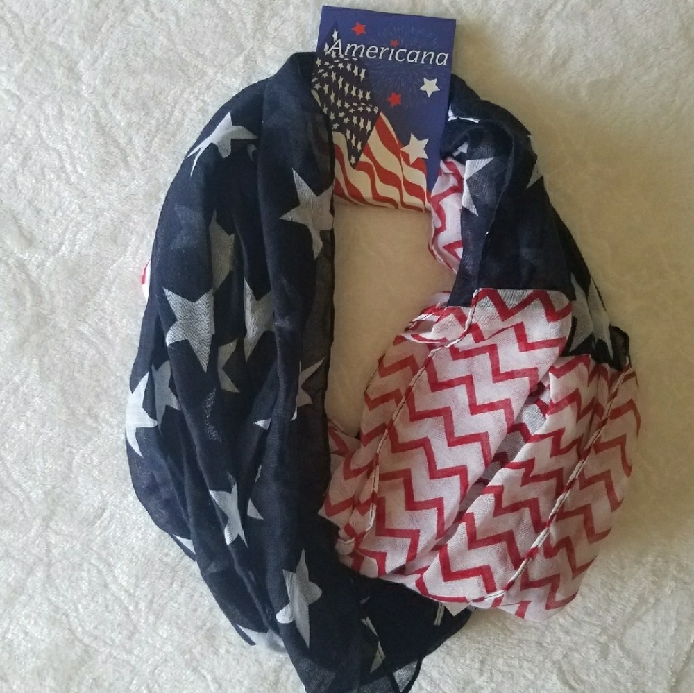 🔴 American Flag Infinity Scarf