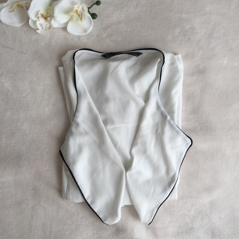 Zara sleeveless blouse