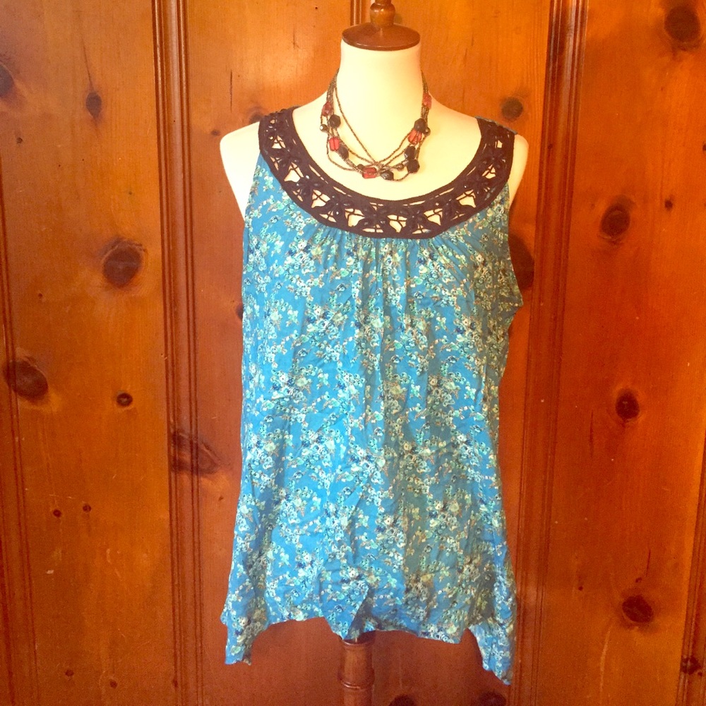 Kim Rogers Blue Floral Hi-Low Tunic Tank Top