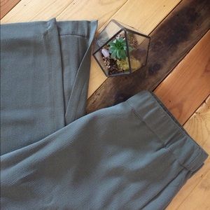 !!SALE THROUGH SUNDAY!! NWOT BHWM culotte pant