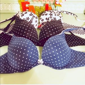 🍂 Fall Sale!! 🍂 Victoria’s Secret **3 Bras!!!