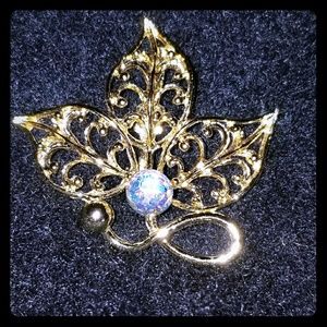 Vintage Gold tone AB pin