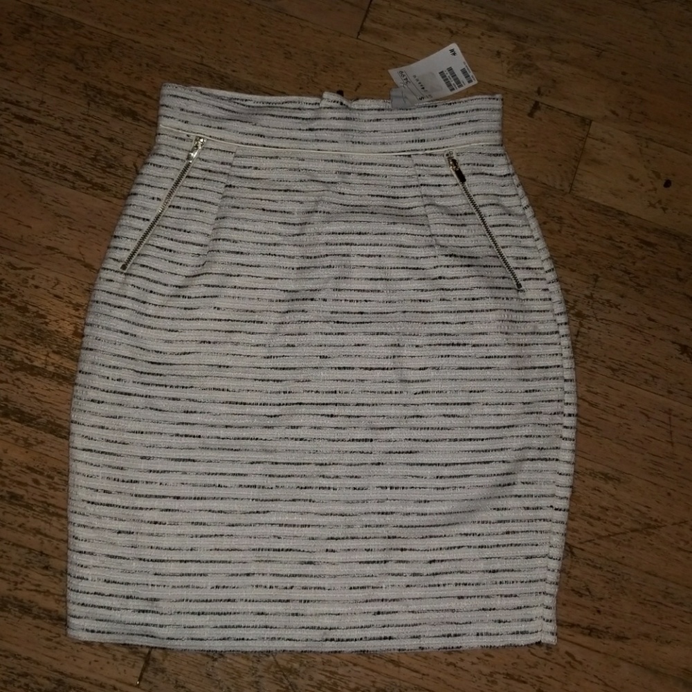 Cute h&m skirt!