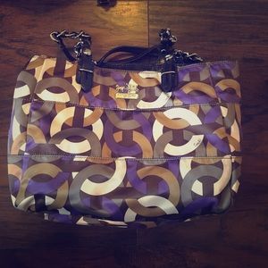 Coach bag - hardly used, in excellent shape!