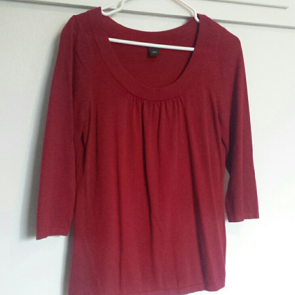 Ann Taylor dark red lightweight sweater