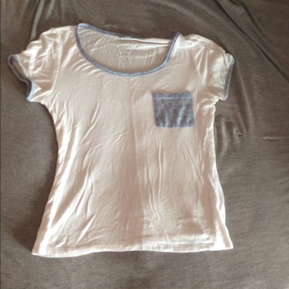 Soft stretchy tee