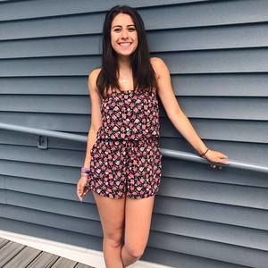 Meet your Posher, Talia