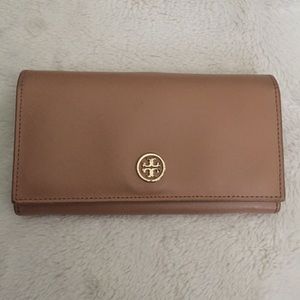 Tory Burch Bi Fold Snap Wallet
