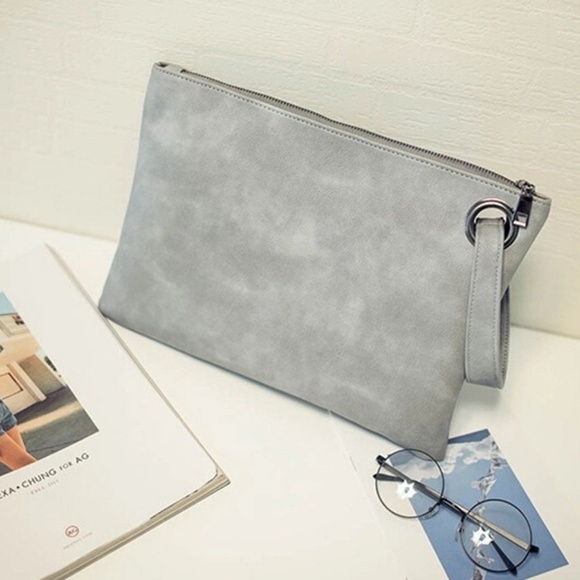 Faux Leather Envelope Clutch NWT - Picture 3 of 4