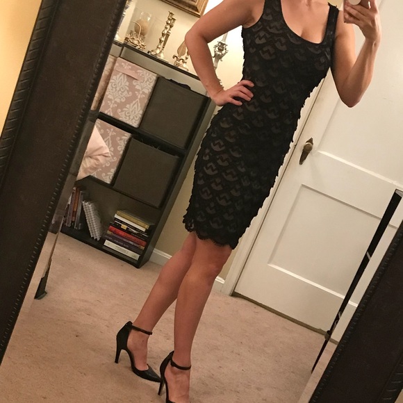 Sexy LBD, Lacy Guess little black dress - Picture 3 of 6