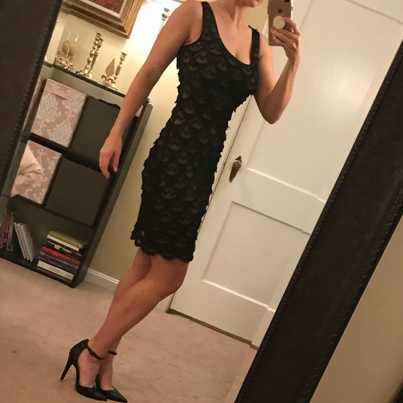 Sexy LBD, Lacy Guess little black dress - Picture 5 of 6