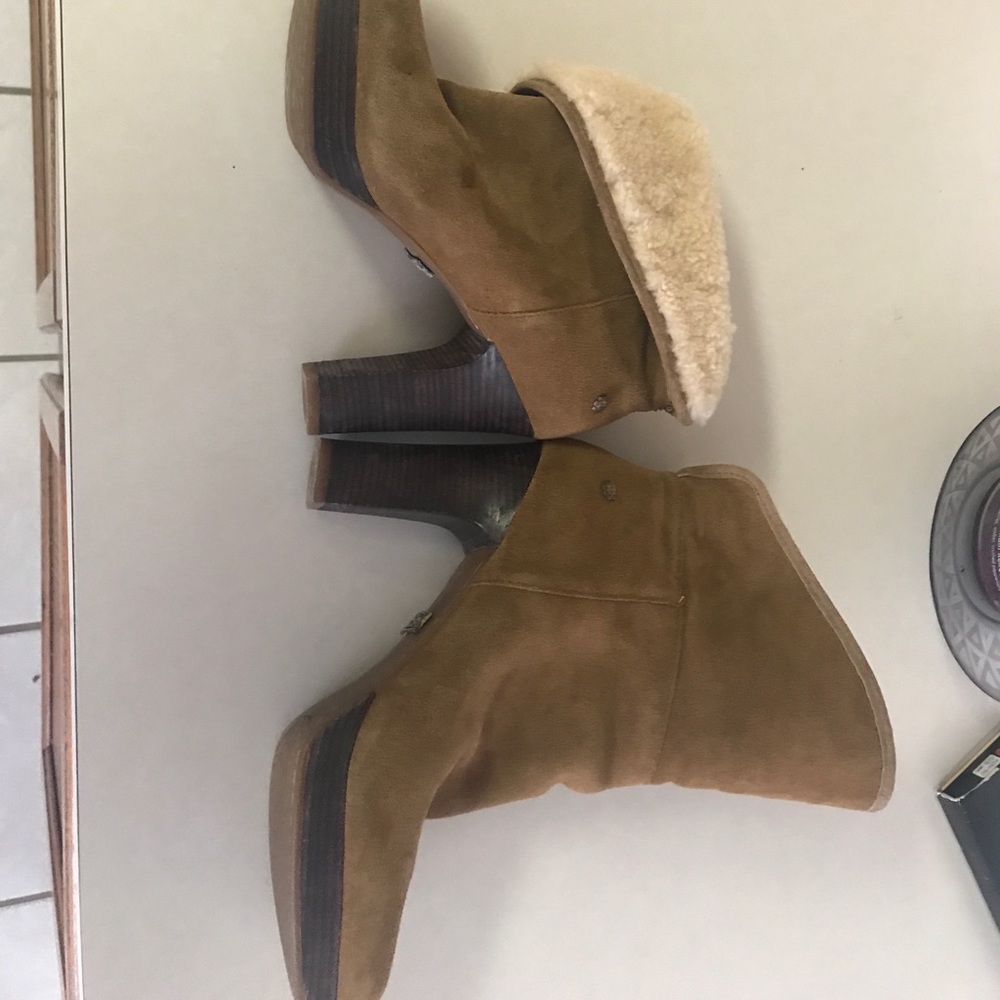 Ugg boots 8.5