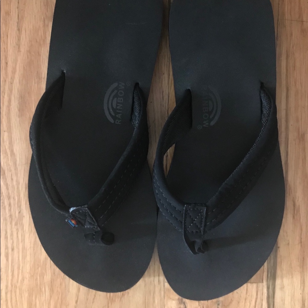 Kids Rainbow flip flops NWOT