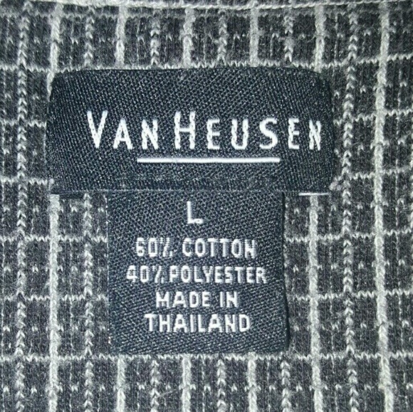Van Heusen -Large Black & Gray Square Pattern Polo - Picture 3 of 4