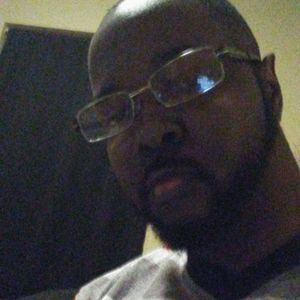 Meet your Posher, Victor